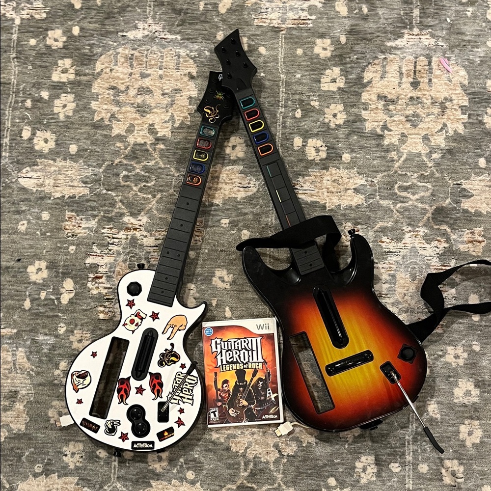 Guitar Hero Wii 2- Wireless Guitar Controllers - White Stickered & Sunburst
